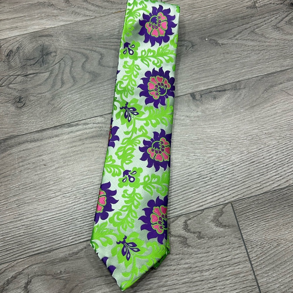 Floral Green and Purple Verse 9 Tie